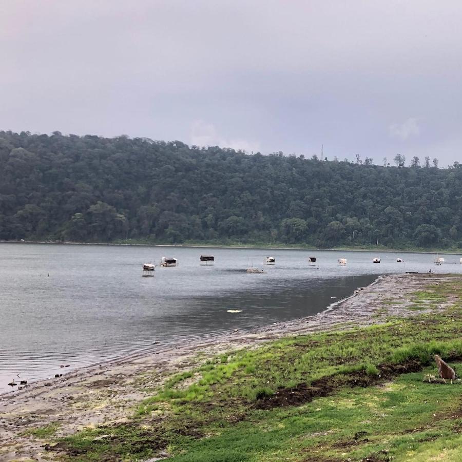 Buyan Lodge Lake View Villa Bedugul  Buitenkant foto