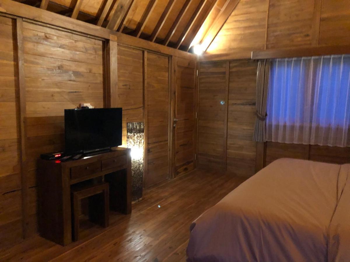 Buyan Lodge Lake View Villa Bedugul  Buitenkant foto